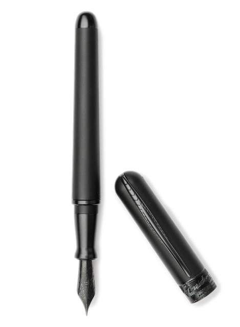 Pineider Avatar UR Black Fountain Pens